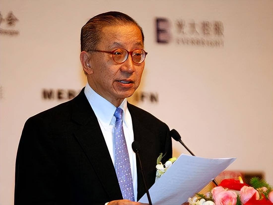 百亿豪门罗康瑞家族：父亲结婚儿子没出现<strong></p>
<p>门罗币</strong>，儿子结婚父亲也没出现