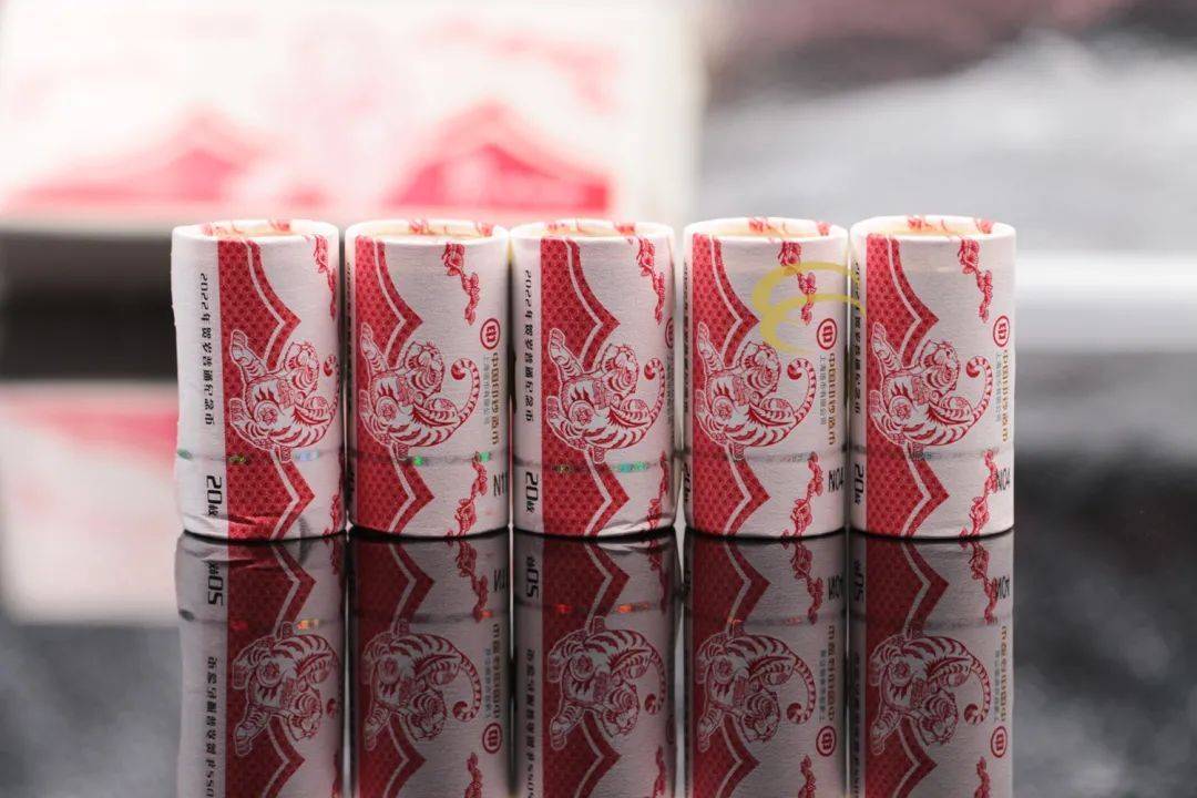 8月<strong></p>
<p>门罗币</strong>，有3套纪念币确定发行，还有虎币、黄山币等待预约