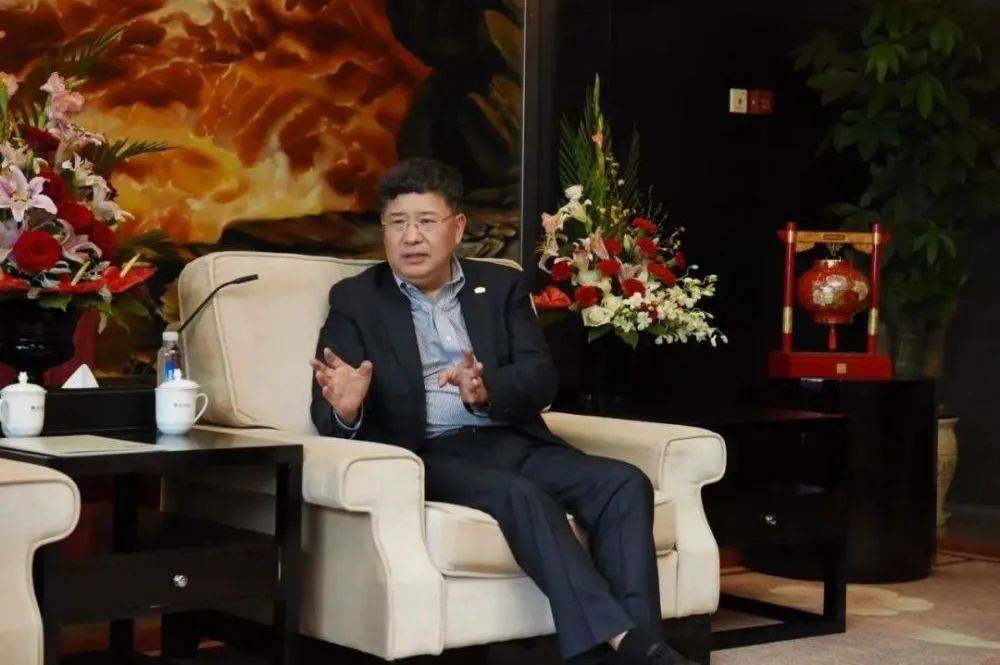 借款30亿元<strong></p>
<p>金丰投资</strong>！绿地控股这次能不能翻身？