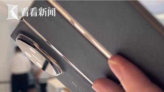 华为史上最贵手机上架<strong></p>
<p>手机炒币</strong>！三折叠被炒至9万天价 超435万人预订