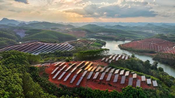 “某些国家话说得很满却不落实<strong></p>
<p>币圈一天</strong>，中国正相反”