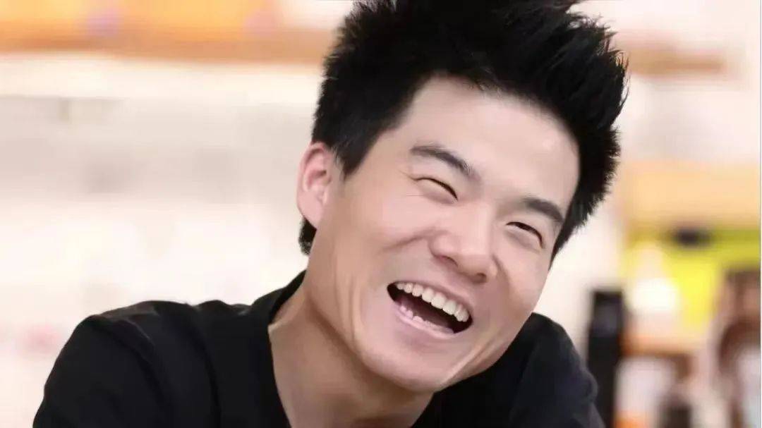 董宇辉：蒸裂开的包子<strong></p>
<p>抄币技巧</strong>，露馅了