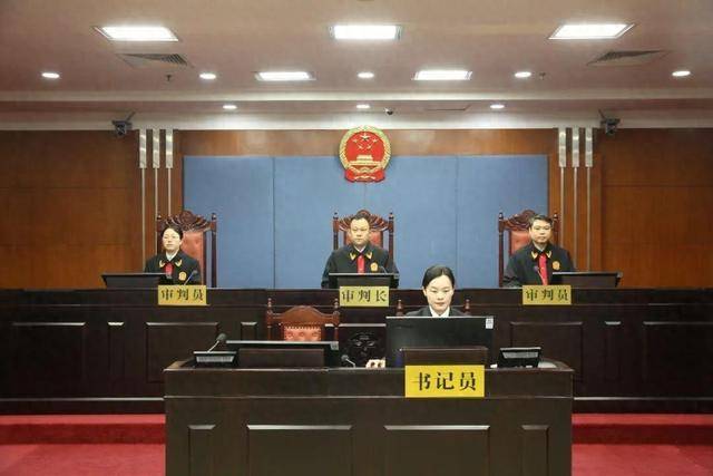 涉案超5200万<strong></p>
<p>币圈营销</strong>！山东潍坊市综合保税区原党工委副书记、管委会主任徐洪吉一审获刑16年