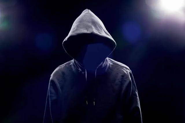 “职业背债人”<strong></p>
<p>摩登币</strong>，先被利用后被抛弃