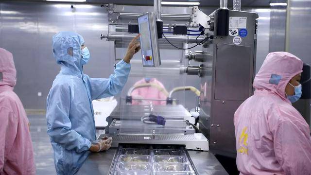 “没有一只鸡能活着飞出滑县”<strong></p>
<p>比利币</strong>,道口烧鸡开启新纪元