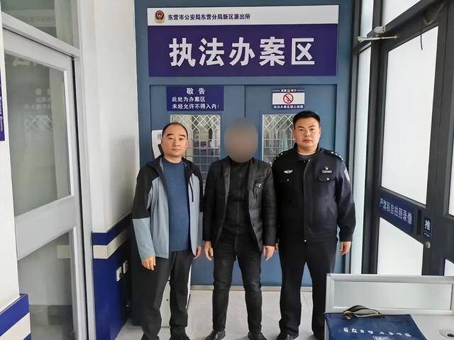 业主群对骂半小时<strong></p>
<p>一元月亮币</strong>，这是“堵车”还是赌气？