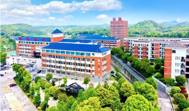 长沙扩充高中学位<strong></p>
<p>一元月亮币</strong>，确保2030年“学位等人”
