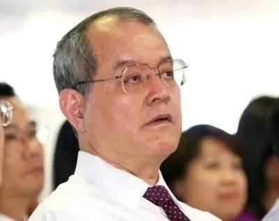 亏了45亿<strong></p>
<p>一元月亮币</strong>，石油大亨要坐牢到99岁