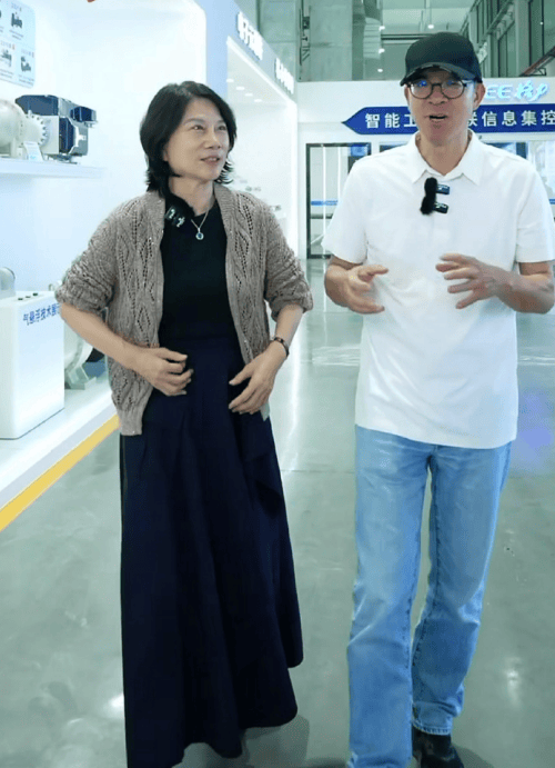 俞敏洪：我和董明珠不同<strong></p>
<p>币圈阿凡提</strong>，她是霸蛮式领导，说一不二