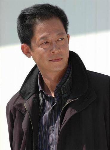 王志文：我落难时王宝强伸出援手<strong></p>
<p>炒币买几种币子</strong>，但宝强落难借300w我却一分没给