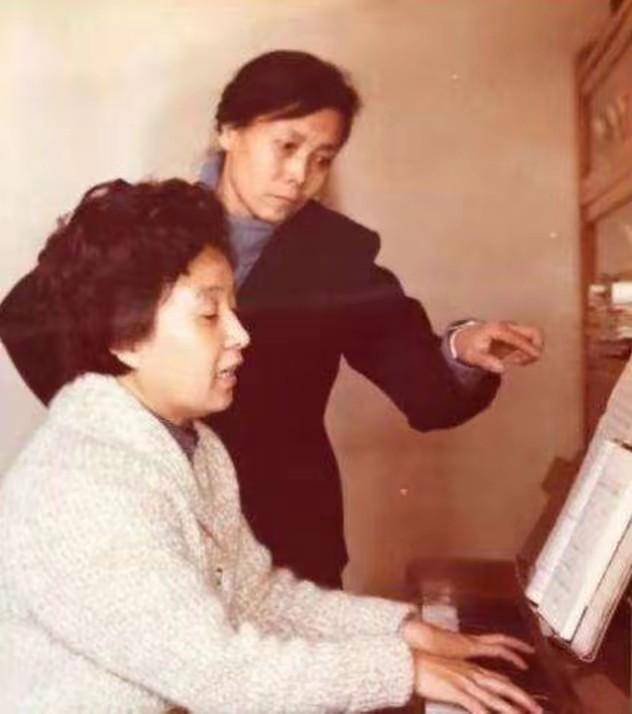 “音乐教母”谷建芬：晚年丧夫丧女<strong></p>
<p>炒币买几种币子</strong>，那英孙楠让年迈的她老有所依