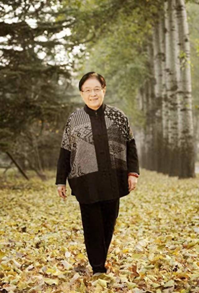 “音乐教母”谷建芬：晚年丧夫丧女<strong></p>
<p>炒币买几种币子</strong>，那英孙楠让年迈的她老有所依