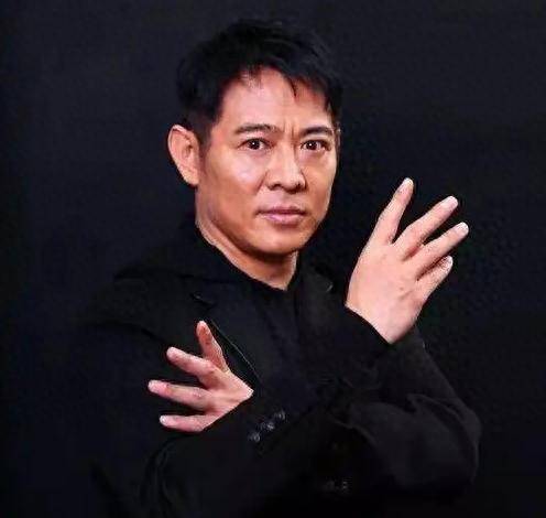 李连杰:后事一切从简<strong></p>
<p>币圈二宝</strong>，不用立碑也不用办丧事，树葬海葬都可以