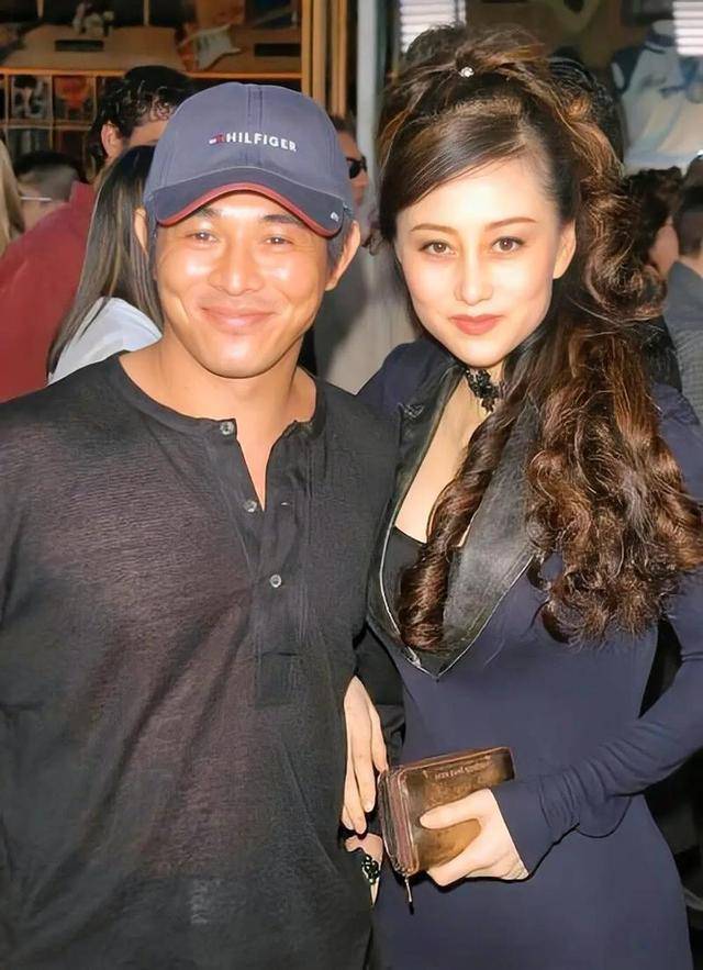 李连杰:后事一切从简<strong></p>
<p>币圈二宝</strong>，不用立碑也不用办丧事，树葬海葬都可以
