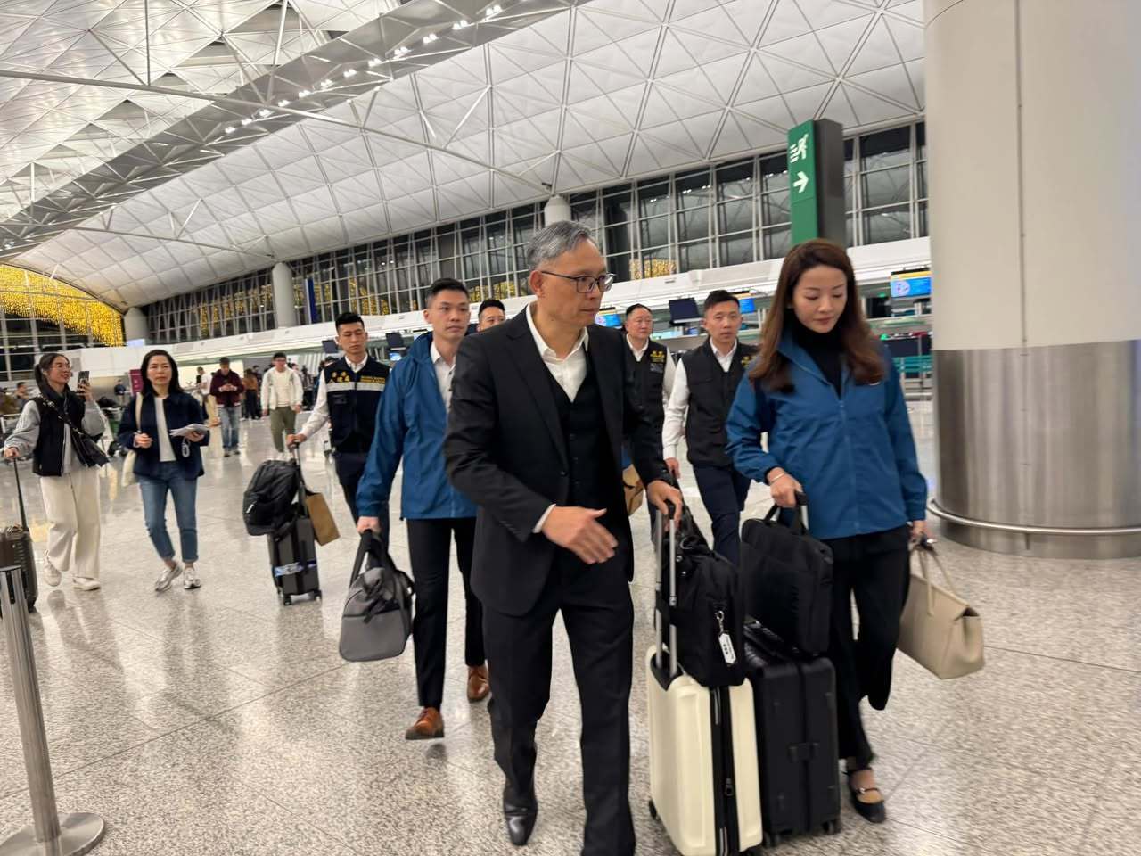 仍有12名港人被困缅甸<strong></p>
<p>炒币pyc</strong>，香港派专责小组前往泰国跟进