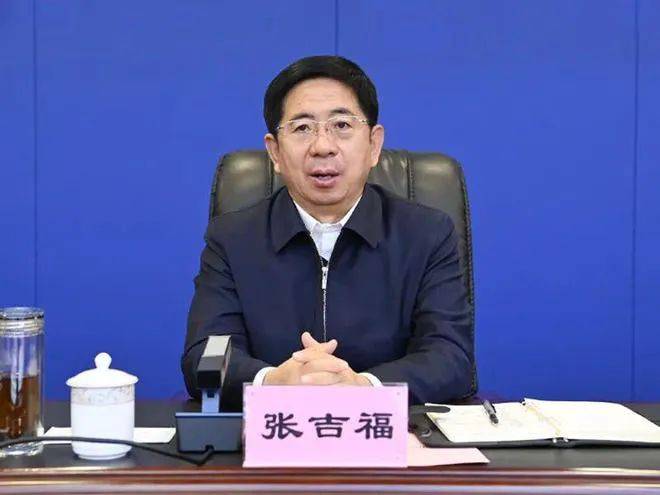 山西省委副书记张春林<strong></p>
<p>碳币</strong>，增补为省政协委员