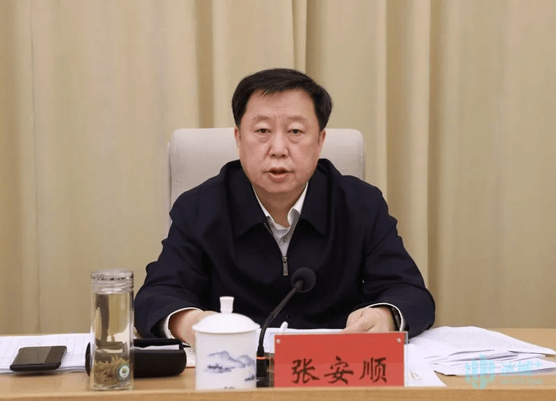 候补中央委员、黑龙江省委副书记张安顺<strong></p>
<p>耽币</strong>，履新职