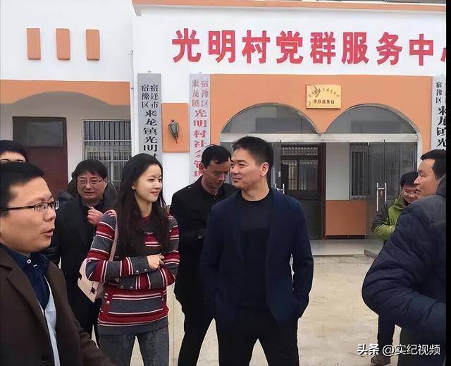 坐拥742亿<strong></p>
<p>耽币</strong>，却救不了43岁妹妹！把外甥当亲子，一年给100万抚养费