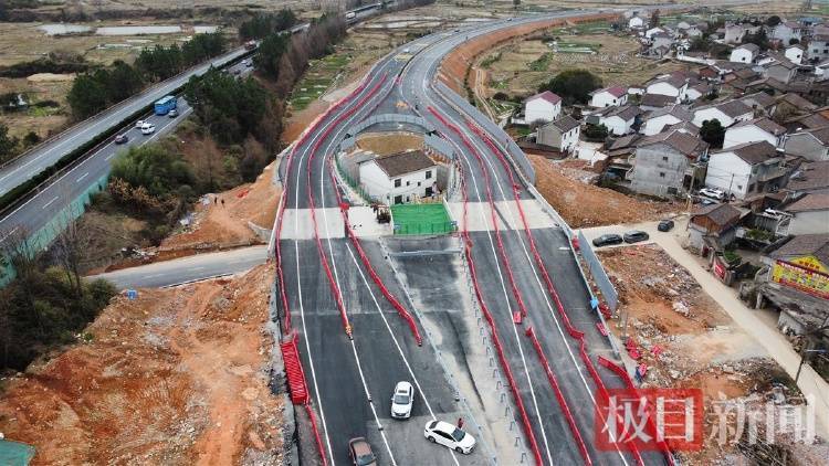 “没料到政府宁可多花钱让公路改道”<strong></p>
<p>炒币知识</strong>，江西“最强钉子户”独守孤房
