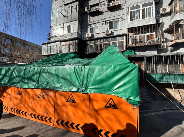 “你们不用管<strong></p>
<p>交易系统网</strong>，出事我负责”！老人囤废品堵塞逃生路，不幸起火遇难