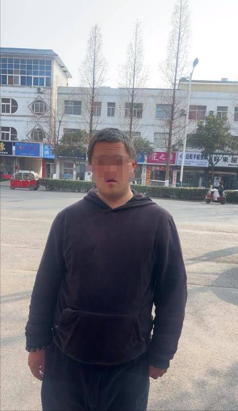 山东一单亲妈妈直播间阻止网友辱骂“唐宝”少年遭上门殴打<strong></p>
<p>币天交易</strong>，警方：已受理案件，正调查