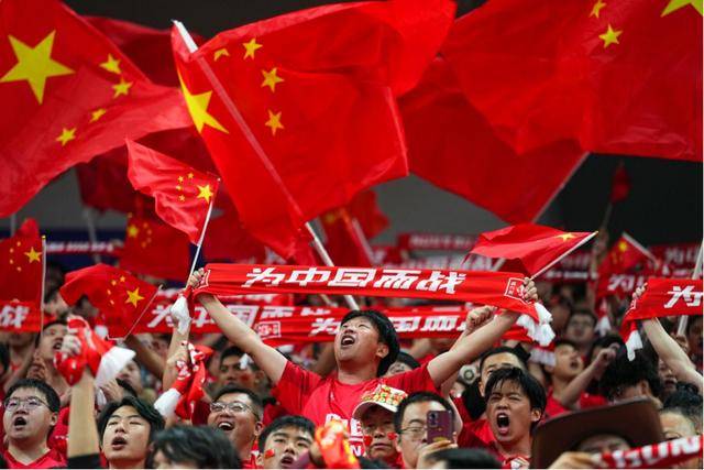 国足<strong></p>
<p>水币网</strong>，被“抬进”世界杯？