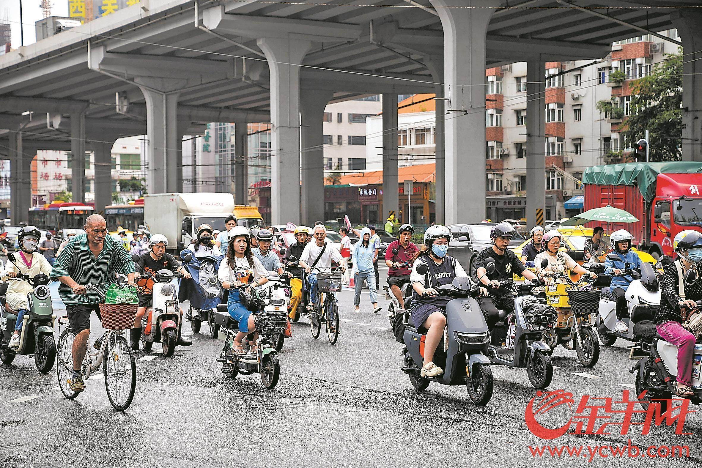 电动自行车最高时速15公里 老规定是否滞后于新现实<strong></p>
<p>四大炒币网</strong>？