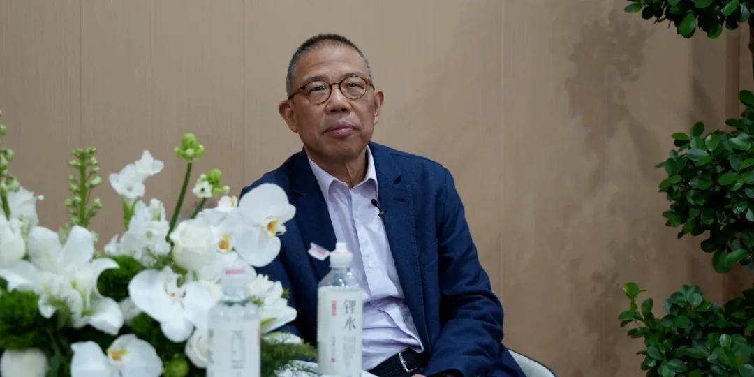 钟睒睒最新发声：真正的企业家应向上竞争<strong></p>
<p>炒华克金</strong>，直言价格战真正受害的是消费者