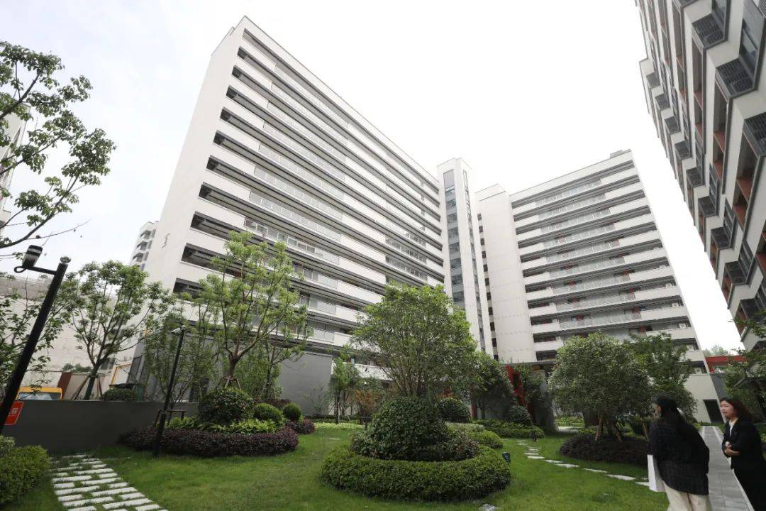 一二线城市房租普降<strong></p>
<p>影链币</strong>，房东主动降200留我