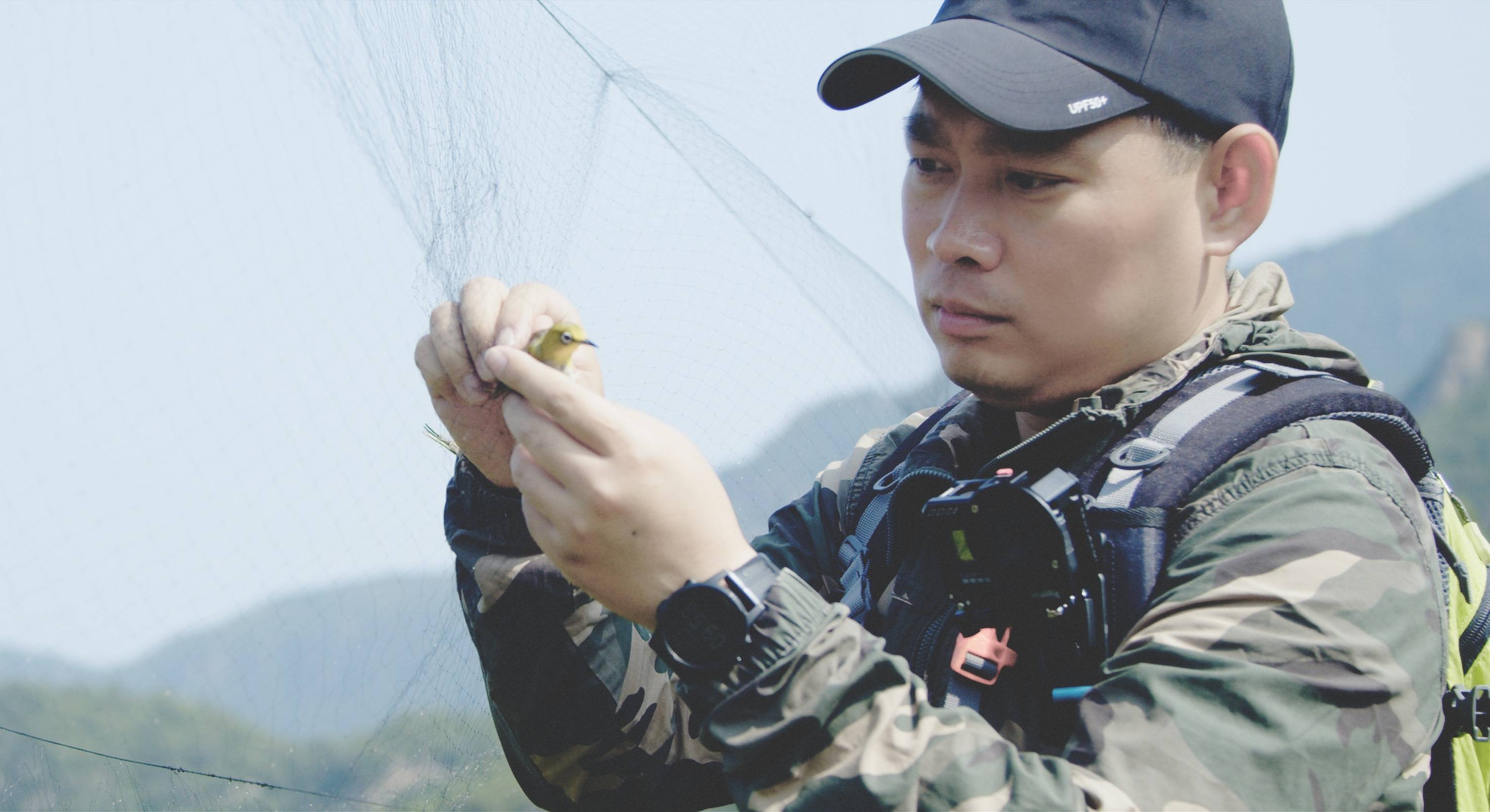 森林警察韩孟祺：乔装成驴友潜伏密林中<strong></p>
<p>北海币兑换</strong>，抓获“粘鸟”嫌疑人
