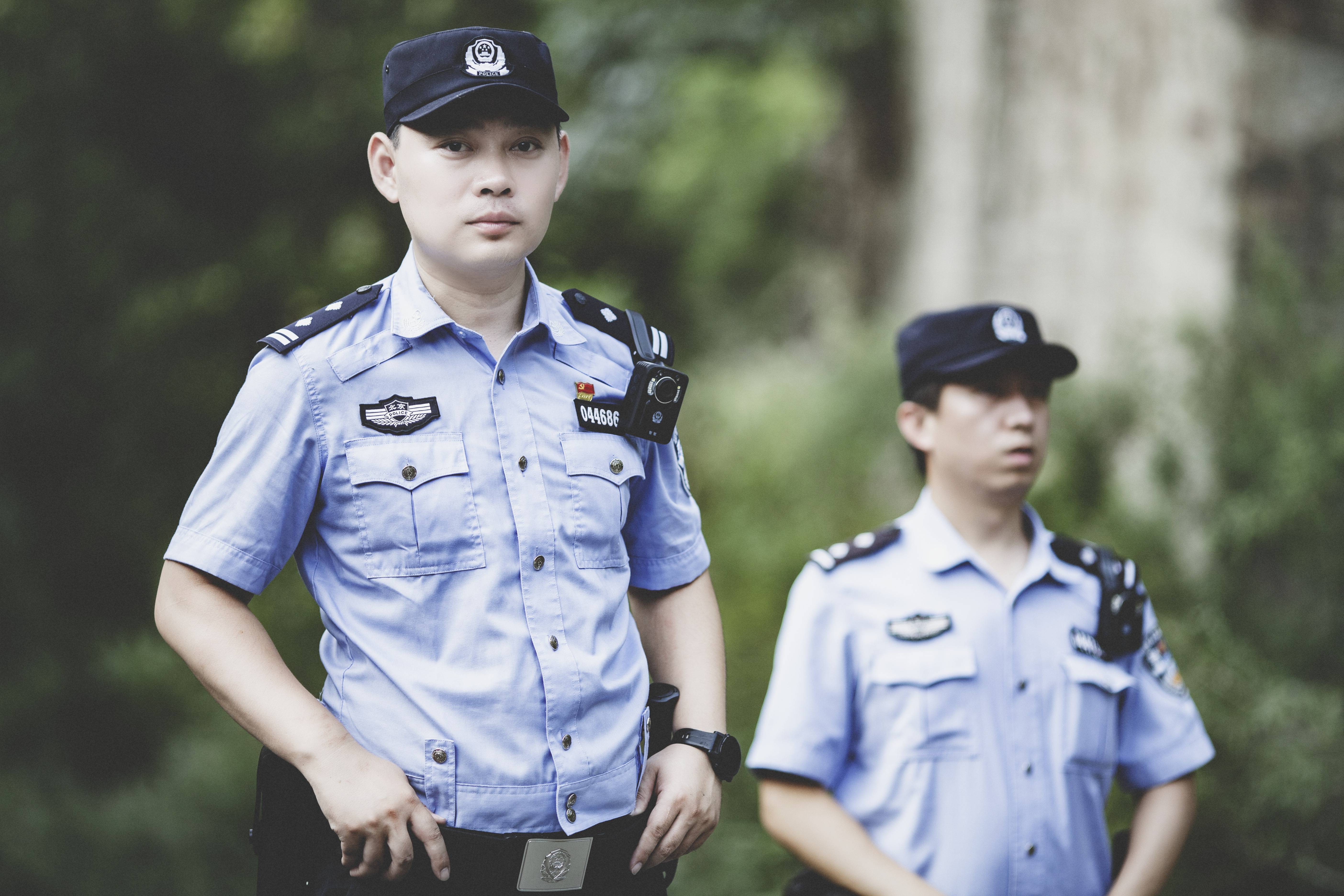森林警察韩孟祺：乔装成驴友潜伏密林中<strong></p>
<p>北海币兑换</strong>，抓获“粘鸟”嫌疑人