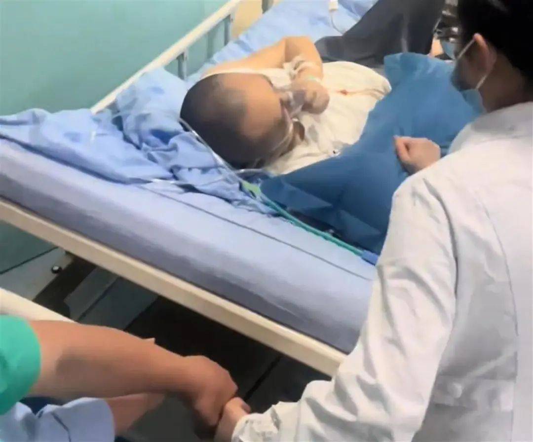 突发讣告！他已去世<strong></p>
<p>币圈一哥</strong>，从确诊到离世仅1个月！
