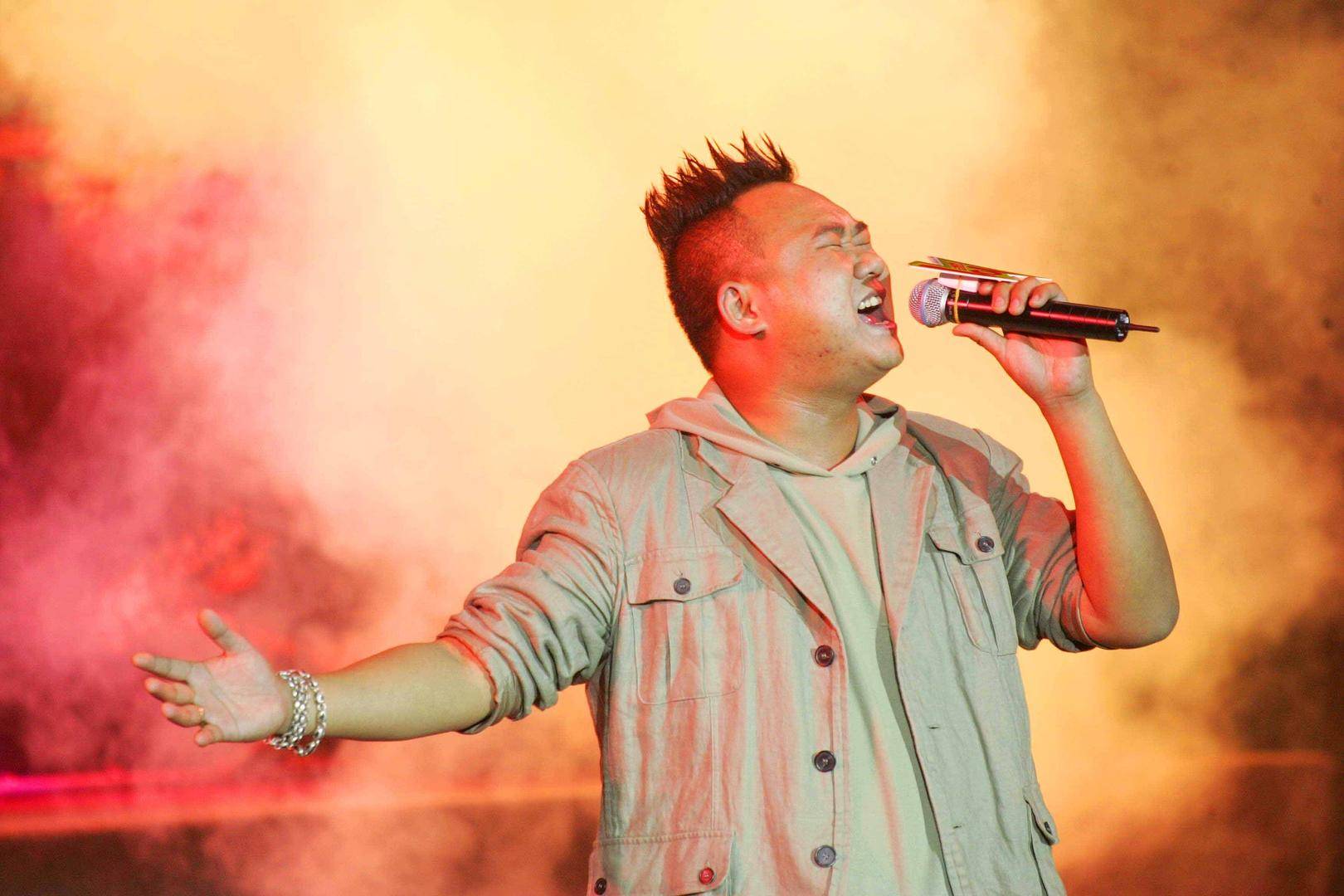 歌手苟伟去世<strong></p>
<p>币圈abt</strong>，本挂号要去医院检查，之前因呼吸问题准备手术