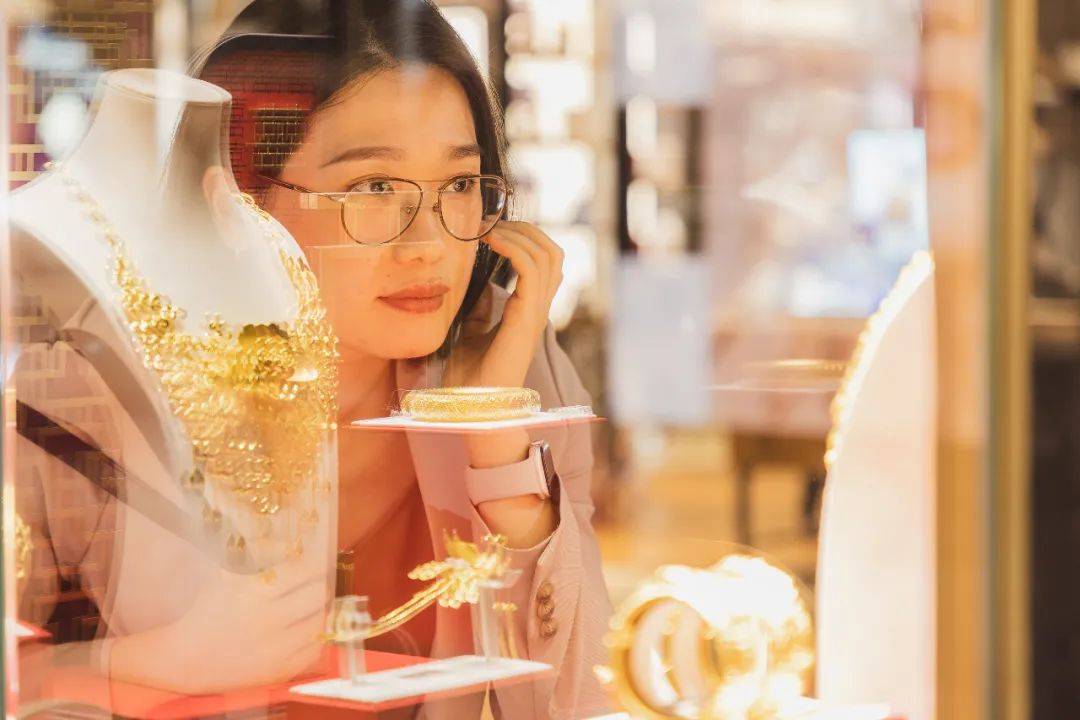 太突然！金价连续大跌，“买个手镯，半个月缩水2000多元<strong></p>
<p>菜单</strong>。”