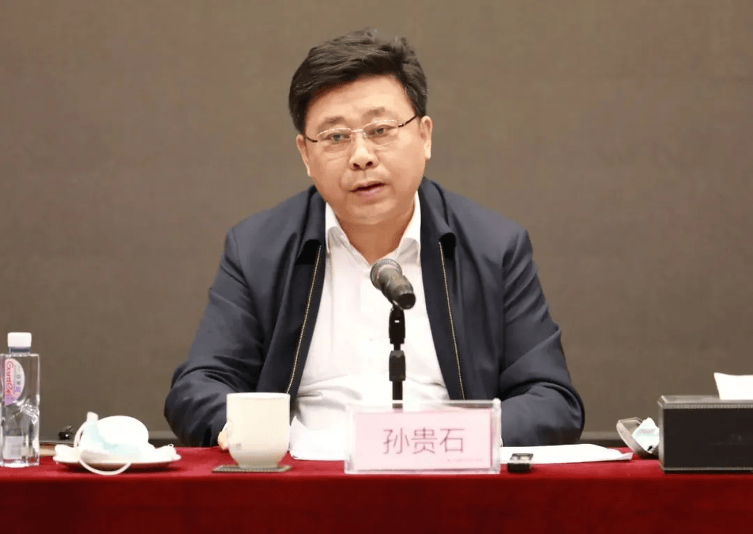 曾任唐山市委常委<strong></p>
<p>孔明灯</strong>，孙贵石将亲戚在唐山市的房产作为专门宴请场所，多次组织领导及下属聚餐