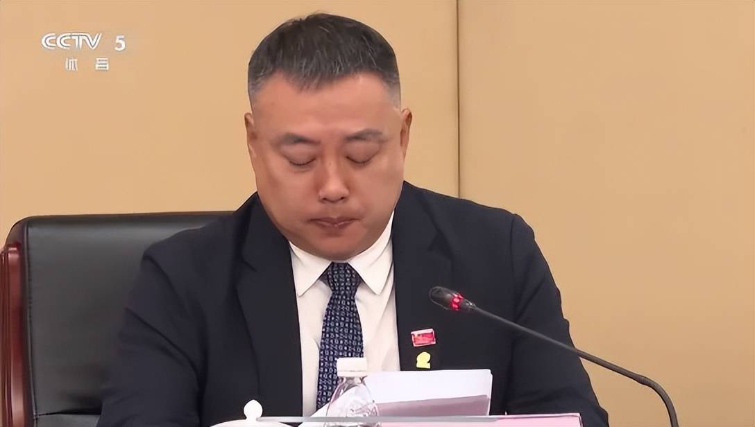 刘国梁竞选国际乒联执委<strong></p>
<p>孔明灯</strong>，曾和国乒一起获得111次世界冠军