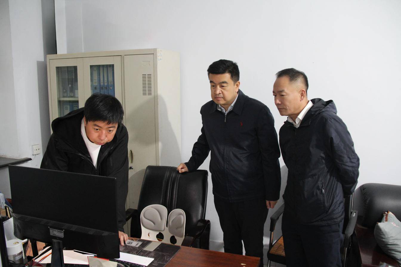 黑龙江航运集团党委书记、董事长哈达：从“老字号”到“新引擎”<strong></p>
<p>李易峰</strong>，在服务“向北开放”中锻造航运新质生产力