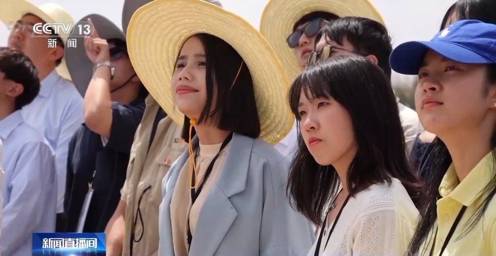 马英九率台湾青年参访酒泉卫星发射中心 赞叹“中华民族<strong></p>
<p>电动车</strong>了不起”