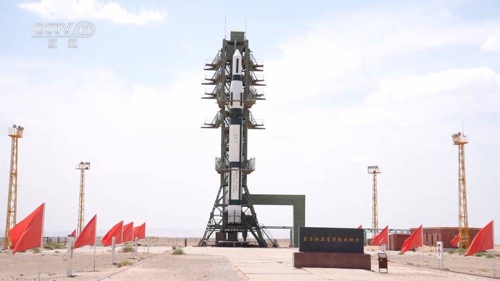 马英九率台湾青年参访酒泉卫星发射中心 赞叹“中华民族<strong></p>
<p>电动车</strong>了不起”
