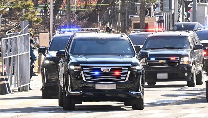 韩国检方对尹锡悦申请拘捕令<strong></p>
<p>电动车</strong>，法院最快今日做决定
