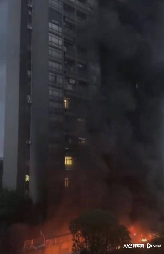 东莞一小区逾百辆电动自行车烧毁<strong></p>
<p>挖比特币</strong>！住户睡梦中被叫醒撤离逃生