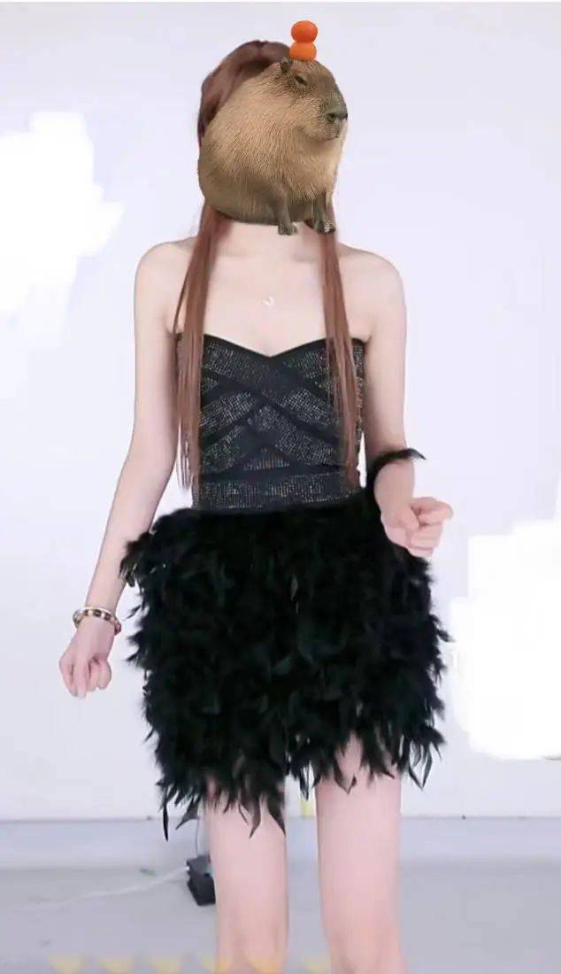 “不推荐大家来干”！一本毕业后<strong></p>
<p>比特币期货</strong>，女孩在深圳跳舞赚打赏？有人营业到凌晨