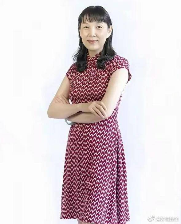 杜建英大学旧照曝光<strong></p>
<p>比特币官网</strong>，难怪能上位！两儿子名字暗藏深意，手握股权