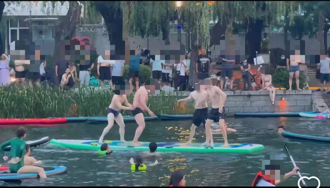 缺水的北京<strong></p>
<p>比特币挖矿机</strong>，被北漂强行玩成了威尼斯