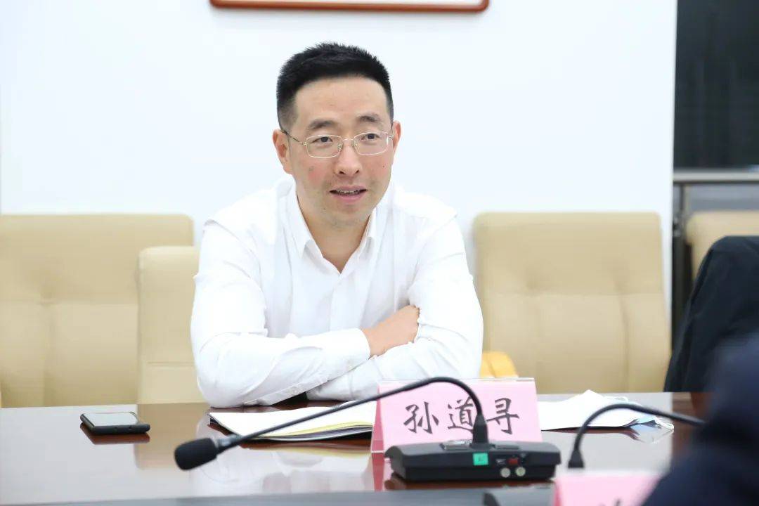 “全国经济最强镇”党委书记<strong></p>
<p>比特币挖矿机</strong>，获提拔