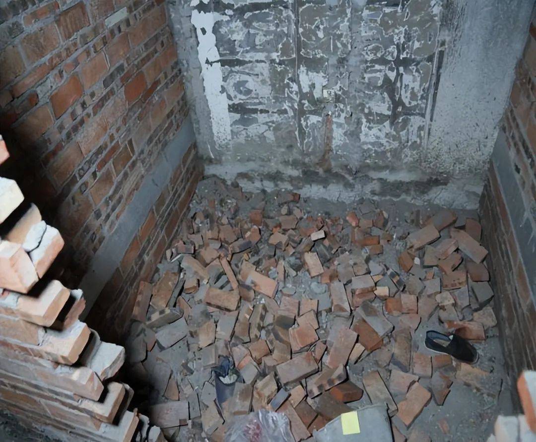 3人高坠身亡<strong></p>
<p>比特币暴跌</strong>！深圳官方发布较大事故调查报告