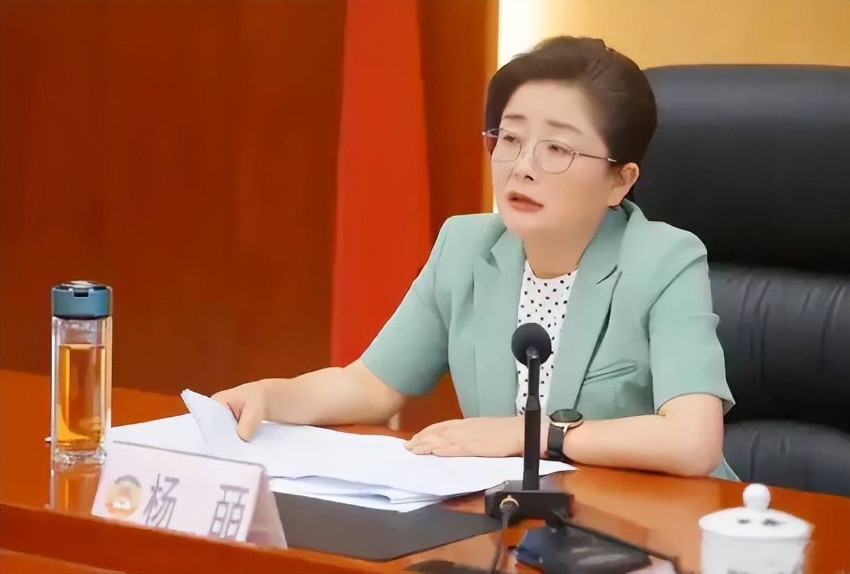 曾任昆明市副市长的她<strong></p>
<p>比特币减半</strong>，主动投案