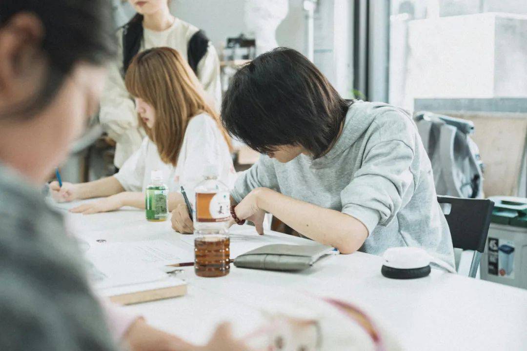 在日本<strong></p>
<p>一个比特币要挖多久</strong>，不婚先从普通人开始