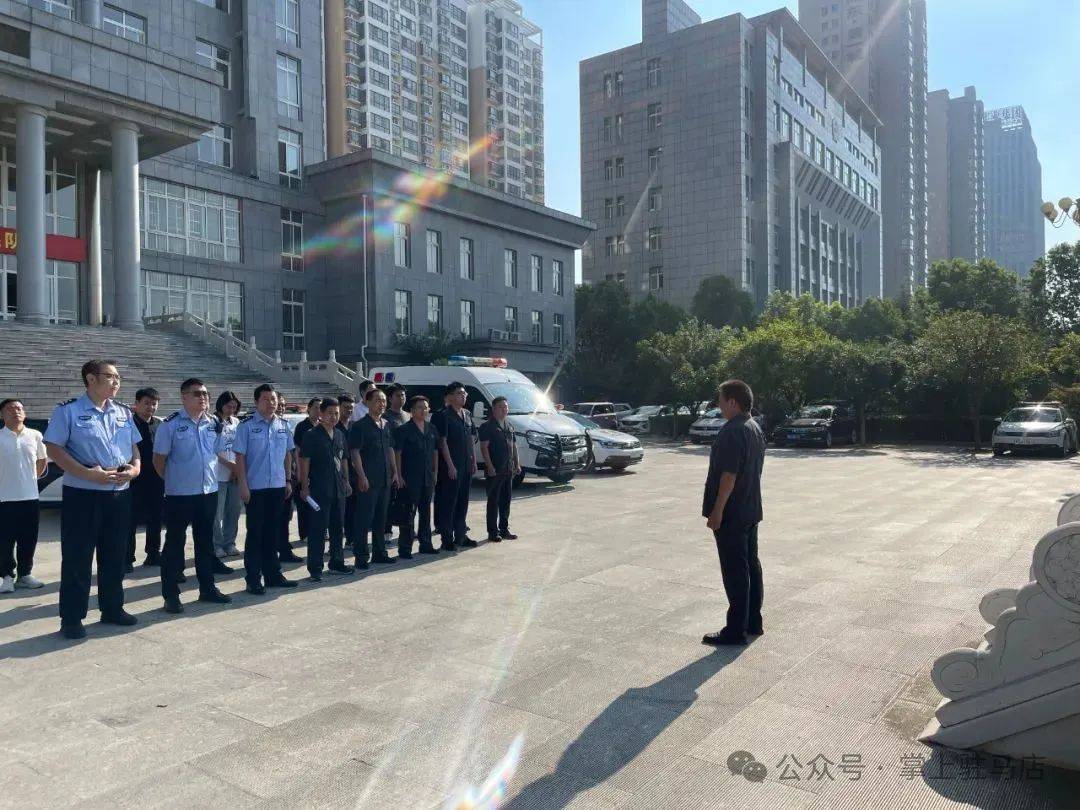 现场画面曝光！河南驻马店出动多名干警<strong></p>
<p>比特币最新消息</strong>，多人被带走！