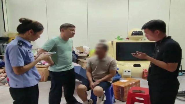 广西男子一口气花38.8万元买了40台手机<strong></p>
<p>比特币挖矿软件下载</strong>，民警很快找上门……